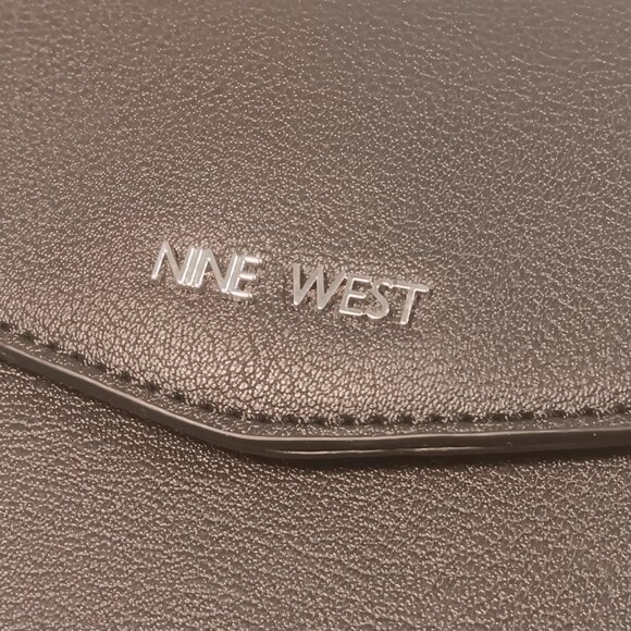 Nine West black faux leather wristlet & chain convertible straps handbag purse - Picture 14 of 15